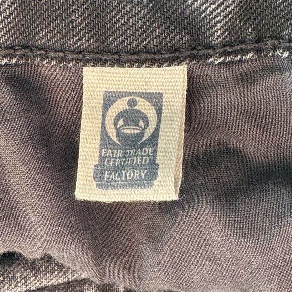 Wild Fable SZ 8/29R Cuffed Jean Shorts Highest-Rise Pockets Zip-Fly Black Wash - Picture 6 of 7